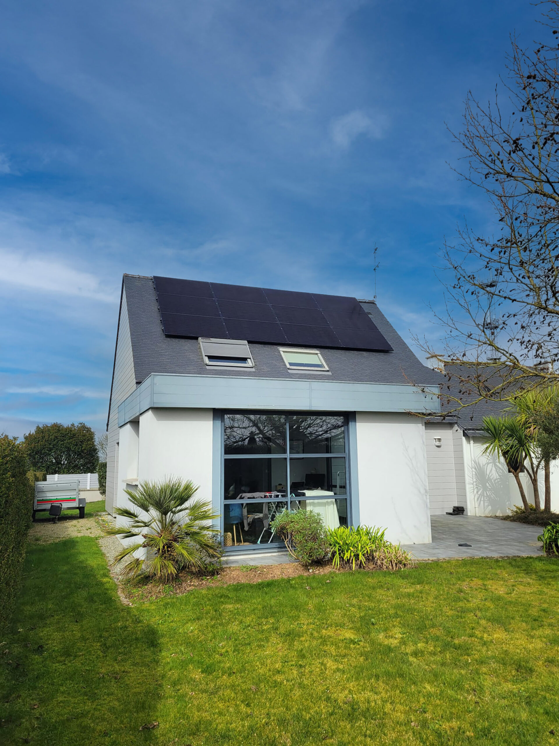 Photo d'une installation solaire photovoltaïque à Noyal Pontivy, Morbihan, par l'entreprise Solar Expansion